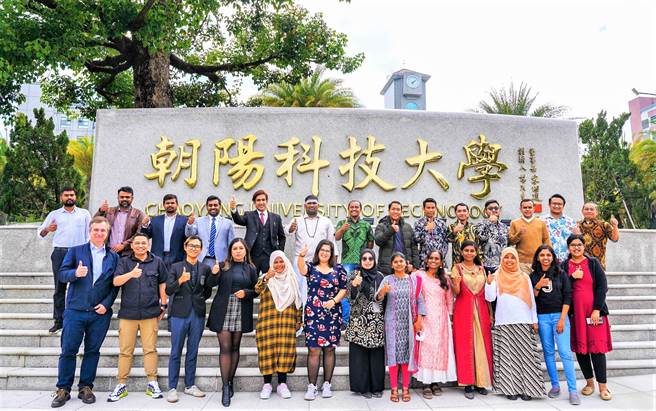 朝阳科大办学绩效卓越，日前获《远见》杂志「2022国内大学声望调查」评比，私立科大第一名，表现卓越。（朝阳科大提供／张妍溱台中传真）
