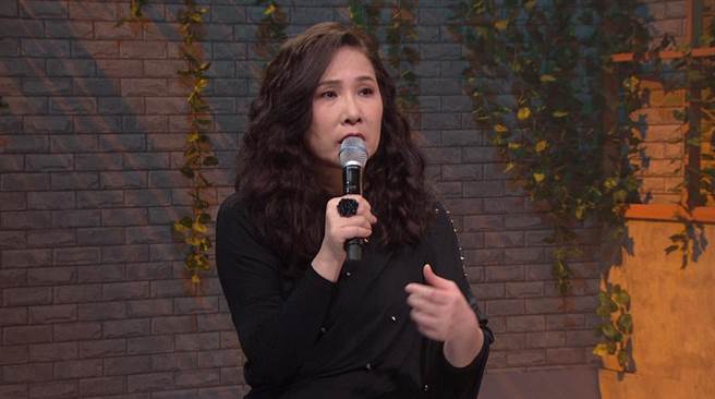 李度开麵店被客人酸动作慢。（年代提供）