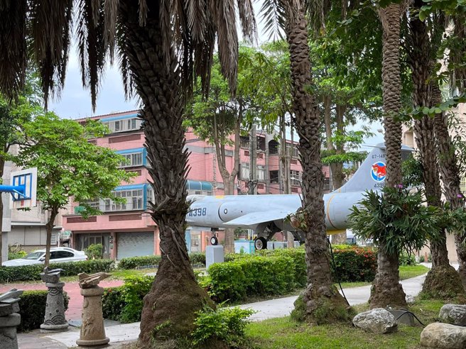 新竹市康乐里「飞机公园」。（图／取自郑宏辉脸书）