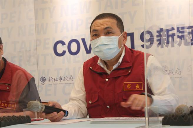 新北市長侯友宜表示，支持同仁全力守護市民健康，過程如果有惡意中傷跟批評，一定會支持同仁必要時採取相關法律行動，來維護同仁清白跟尊嚴。（資料照，陳慰慈攝）