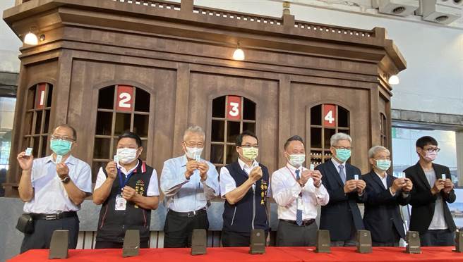 台中驿铁道文化园区6月9日铁路节在台中车站旧站启动「台中‧驿难忘」保温计画。（陈淑芬摄）