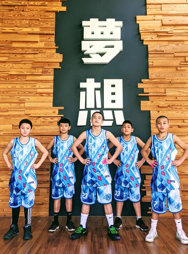 偏乡地区小学孩童拥有运动天赋及运动梦想，不应先天环境缺陷而被剥夺。(图/南澳国小提供)