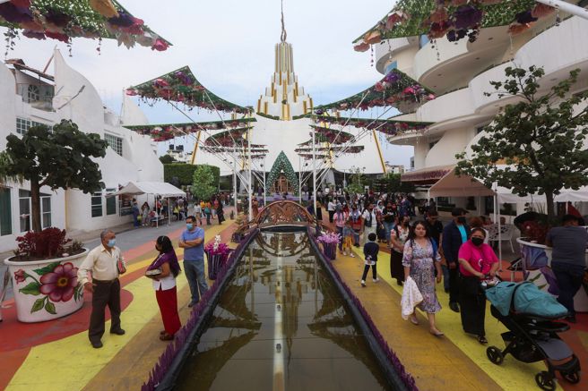 贾西亚是号称全球信眾达500万人的「世界之光」（La Luz Del Mundo）教会领袖。(图／路透社)