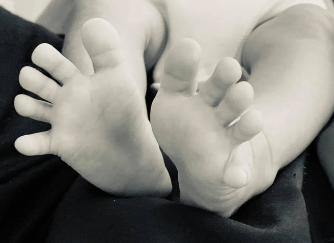 刘乃洁前年平安生下女宝宝。（图／取自刘乃洁脸书）