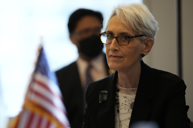 越南外交部表示，美國副國務卿雪蔓及代表團一行10日至13日將抵達越南訪問。（圖／美聯社）