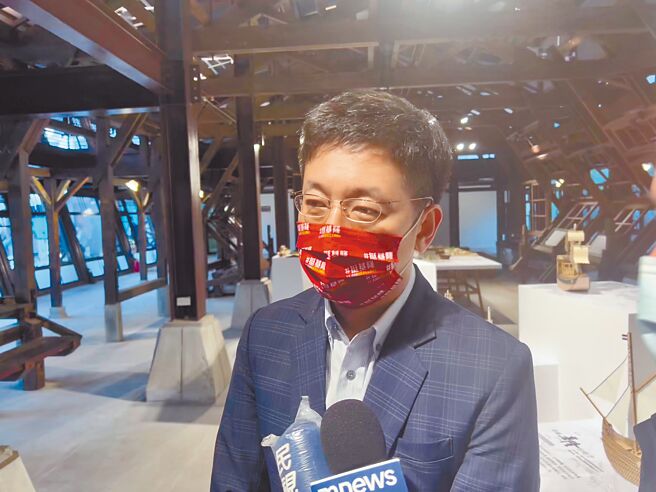 传出民进党北北桃市长人选将延至8月定调，邻近的基隆市长提名进度恐受影响，立委蔡适应表示，尊重党部决定，目前最重要的是度过疫情。（陈彩玲摄）