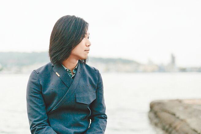 五月天瑪莎近來擔任展覽音樂執行總監，分享在高雄的兒時點滴。（相信音樂提供）