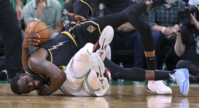 卓雷蒙格林在G3吞下6犯离场(美联社资料照)