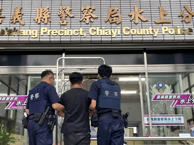 警方獲報到場，依跟蹤騷擾防制法、家庭暴力防治法等罪嫌將蔡男移送法辦。（嘉義縣警察局提供∕呂妍庭嘉義傳真）