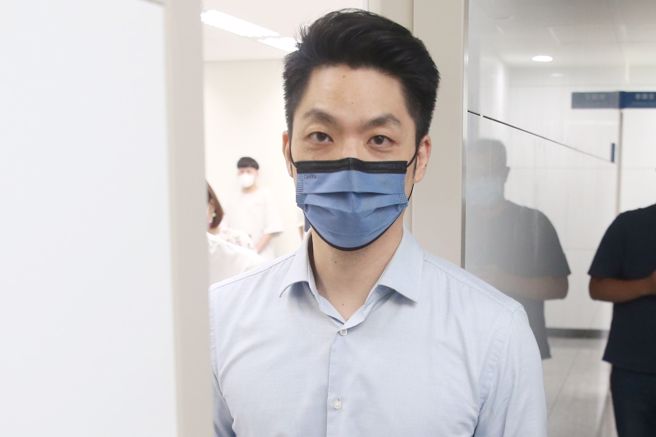 新北市中和2岁男童恩恩案延烧，要求新北市长侯友宜究责声浪四起。国民党台北市长参选人蒋万安今表示，接下来就让司法还原真相，希望不要再让恩恩这样的憾事再次发生，这是每一位爸爸妈妈衷心的期盼。（杜宜谙摄）