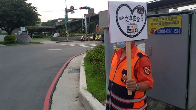 三峡义交小队长蒋金水获选担任护老专案宣导大使。（警方提供）