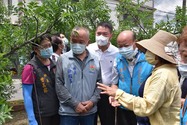 根據最新民調，苗栗縣長徐耀昌施政滿意度達74．6％，為上任7年以來最高。（謝明俊攝）