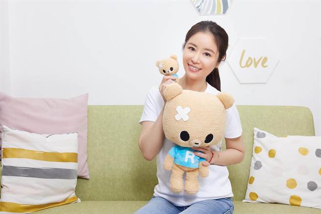 林心如分享夫妻相处之道绝不在小孩面前吵架。（爱最大慈善光协会提供）