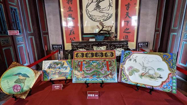 「蔡龙进传统建筑彩绘技术推广计画第二期成果展」，展期到6月11日。（新北市文化局提供）