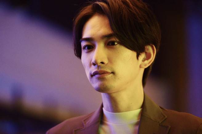 町田启太在《太阳与波丽露》饰演乐团的小号手。（车库娱乐提供）