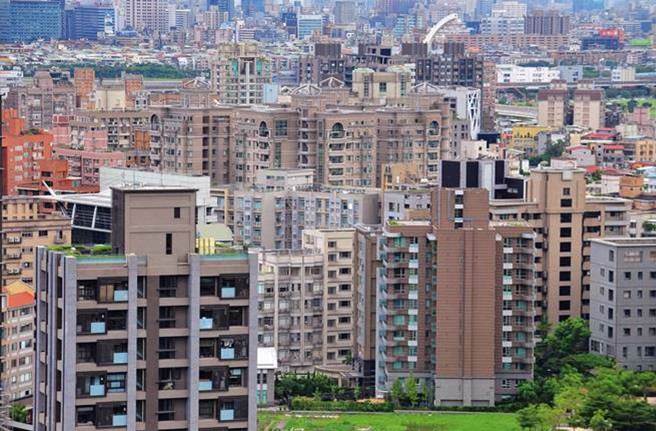 金管会连两年发现有某民营银行与两家炒房团、3个房贷融资案有往来。（示意图／资料照）