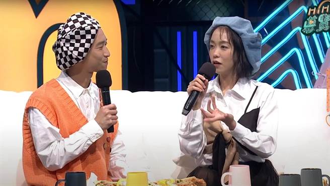 浩子（左）和大霈一同主持《HiHi導覽先生》。（公視台語台提供）