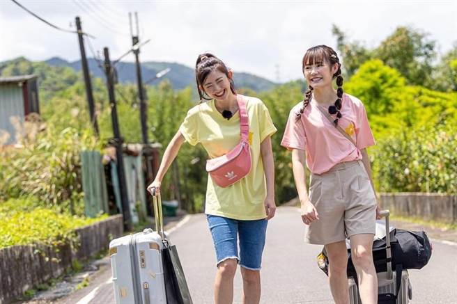 晏柔中（左）、吳心緹因《全明星運動會2》成為好友。（台視、好看娛樂提供）