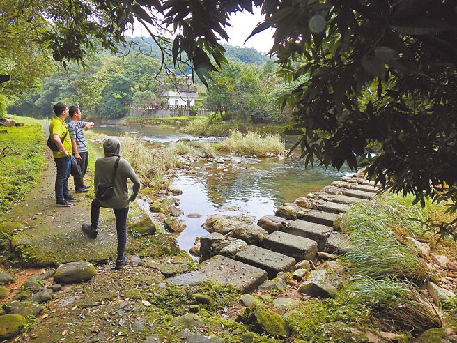 去年10月發生的雙溪虎豹潭落水6死意外，基隆地檢偵查終結，將當天帶隊的蘇姓女老師以過失致死罪起訴。（基隆地檢署提供／張志康基隆傳真）