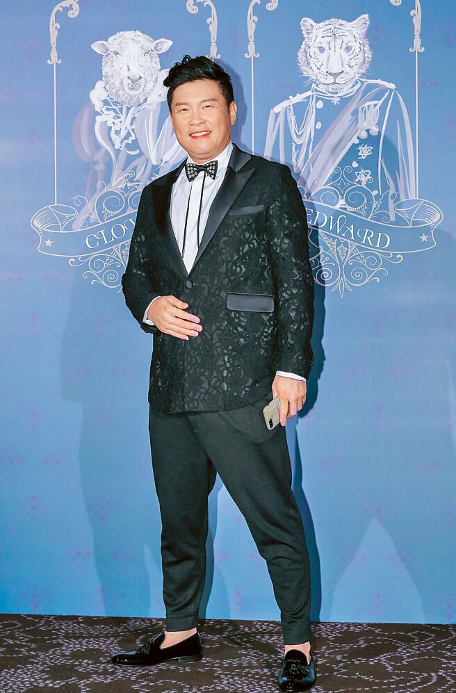 曾国城喉咙不适快筛惊见「两条线」。（资料照片）