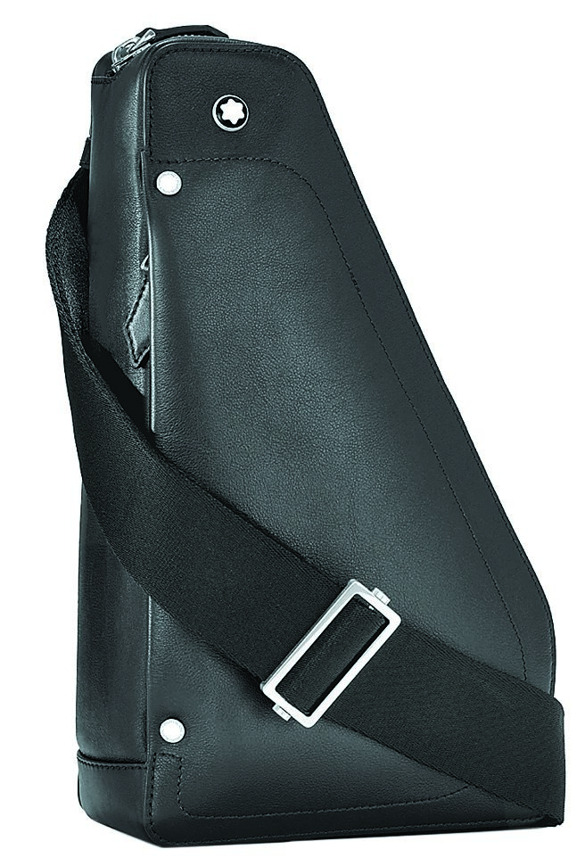 万宝龙大师杰作精选系列Soft单肩包，3万6700元。（Montblanc提供）