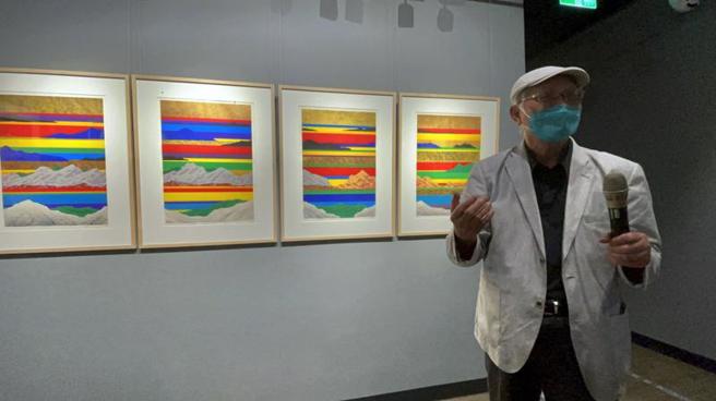 国际知名版画家廖修平60年前曾戍守大胆岛，他将当年服役时遥望汪洋大海的美丽记忆幻化成4幅「海洋」作品，除在金门展出，也赠送给金门典藏。（图 / 中央社）