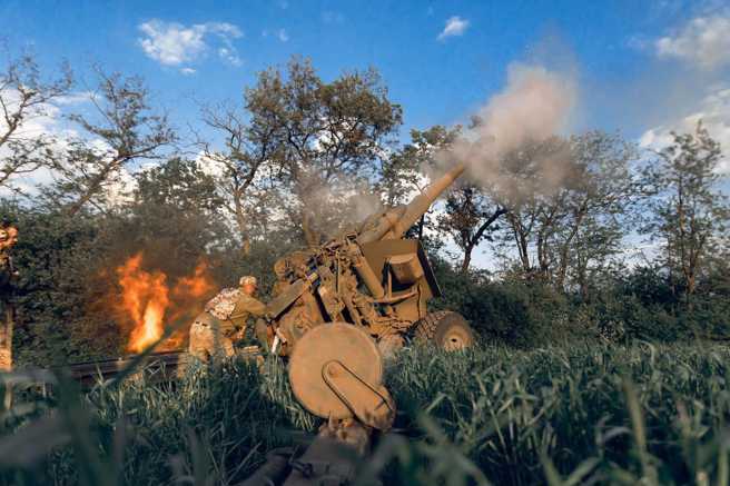 乌克兰军情局副局长表示，乌东战场已陷入「炮战」。（示意图／乌克兰国防部脸书）