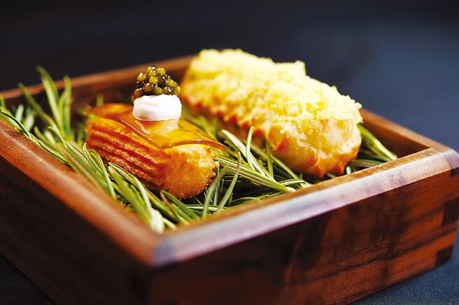 夏季菜单第一道开胃菜〈和牛．鱼子酱．迷迭香〉。图／姚舜