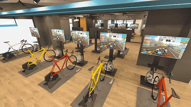 GARMIN彰新店二楼设有TACX室内单车训练台、跑步机。（GARMIN提供）