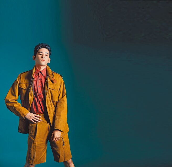 UTA外型高大帅气，浑身散发迷人魅力。（服装提供／TOD'S、摄影／JOJ PHOTO）