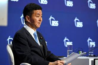 岸信夫面告魏鳳和：台海和平穩定對日本與國際社會很重要
