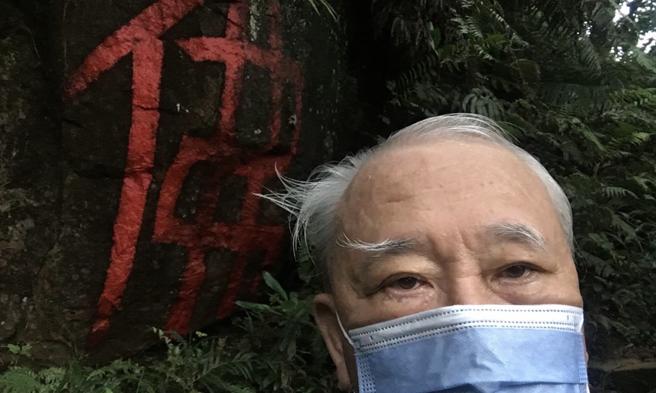 李利國》佛在哪裡？（照片來源：作者提供）