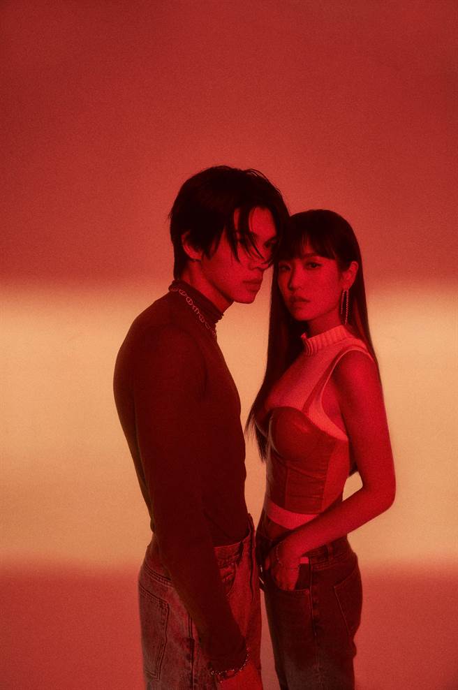 孙盛希携手KIRE 共谱全新单曲〈jagi〉。（滚石唱片提供）