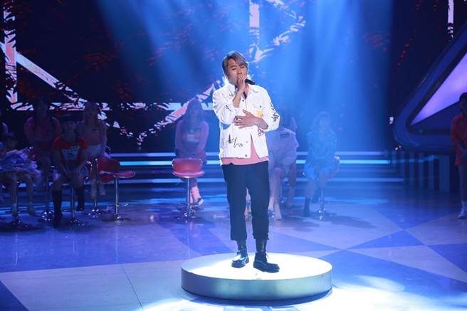 王仁甫再唱〈壮志在我胸〉雪耻。（民视提供）