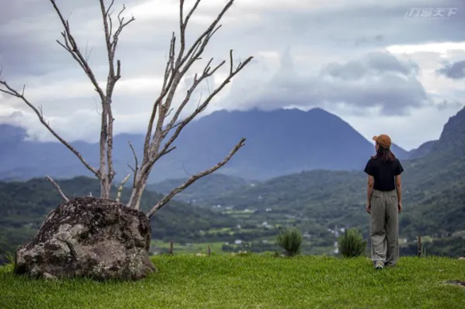 ▲东河-泰源幽谷小村远远。(图/行遍天下提供)