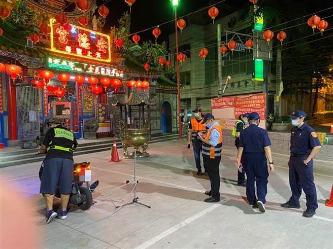 彰化縣聯合執法取締噪音車。（彰化縣環保局提供／吳敏菁彰化傳真）