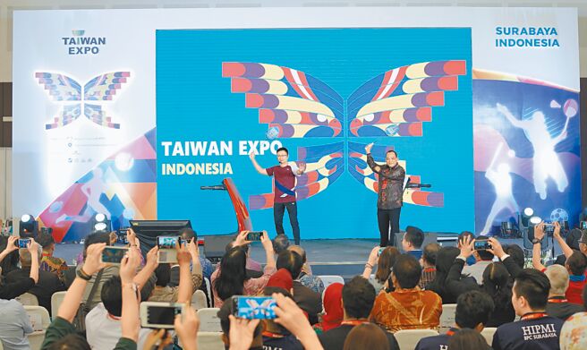 经济部透露，疫情趋缓，新南向双边投资协定今年可望恢復谈判，后续锁定泰国、马来西亚、印尼3国BIA重签。图为台湾厂商在印尼参展。（贸协提供）