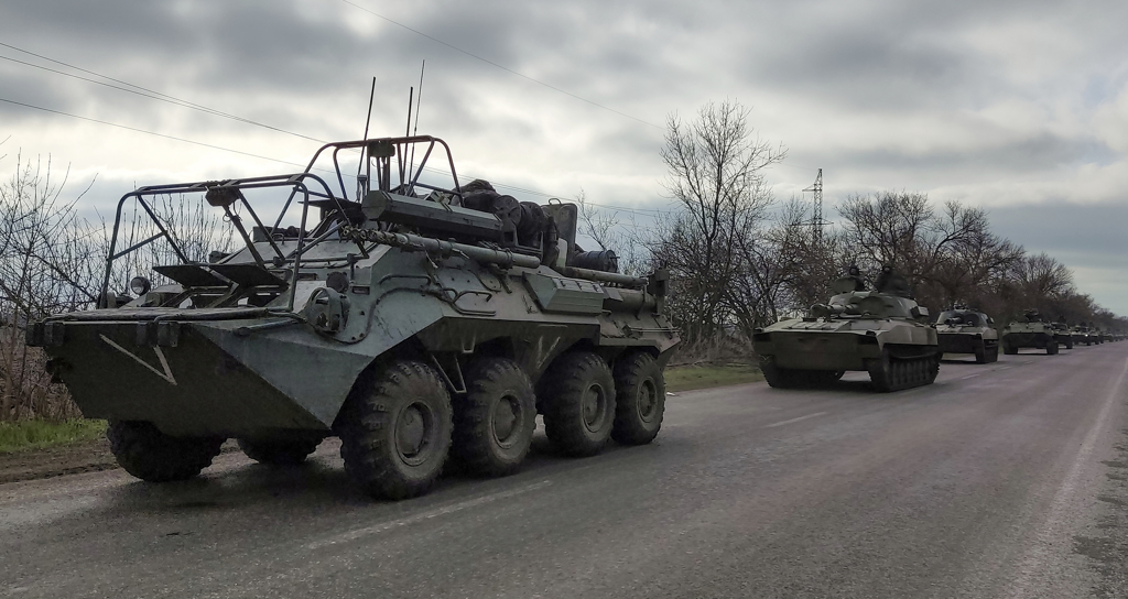 俄军4月16日在乌东顿巴斯（Donbas）区推进的画面。（美联社）(photo:ChinaTimes)