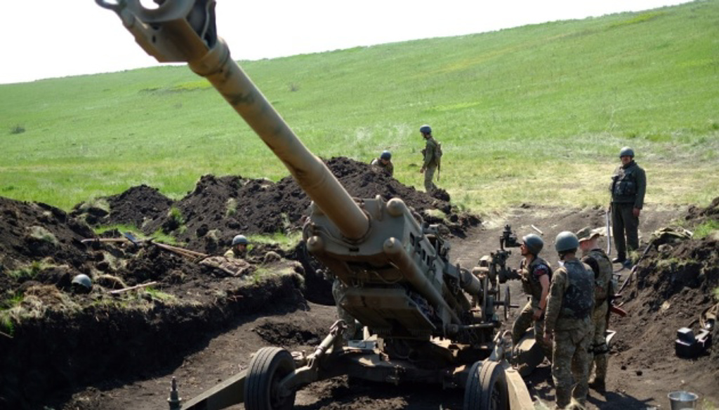 俄乌战争进入砲战阶段，乌克兰向北约疾唿，请提供更多高性能火砲。(图/ukrinform)(photo:ChinaTimes)