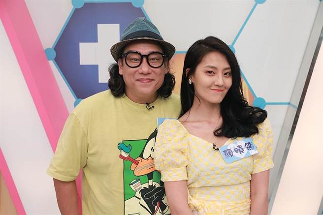 阿龐（左）在節目中聽到三高症狀後，驚覺自己幾乎每項都有。（民視提供）