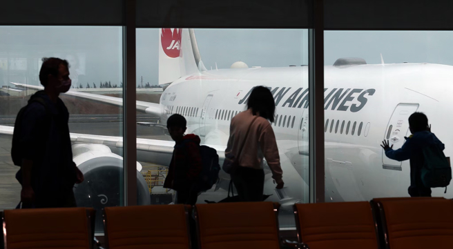 疫情指揮中心今日公布新增5例邊境攔截 Omicron亞型變異株BA.4 及 BA.5境外移入確定病例。（圖／示意圖，記者范揚光攝影）