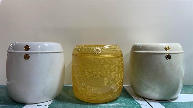 台灣愛心公益骨罐捐贈協會將提供200個免費骨罐，供確診死亡家屬申請。（台灣愛心公益骨罐捐贈協會提供）