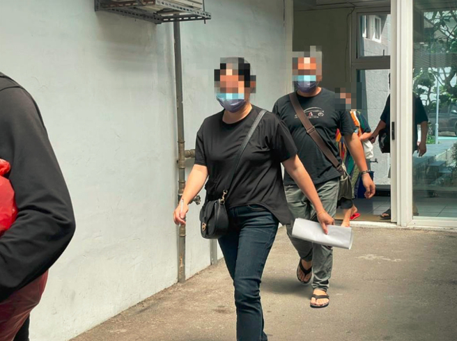 桃園雙屍4死命案解剖，家屬現身不願多做表示。(呂筱蟬攝)