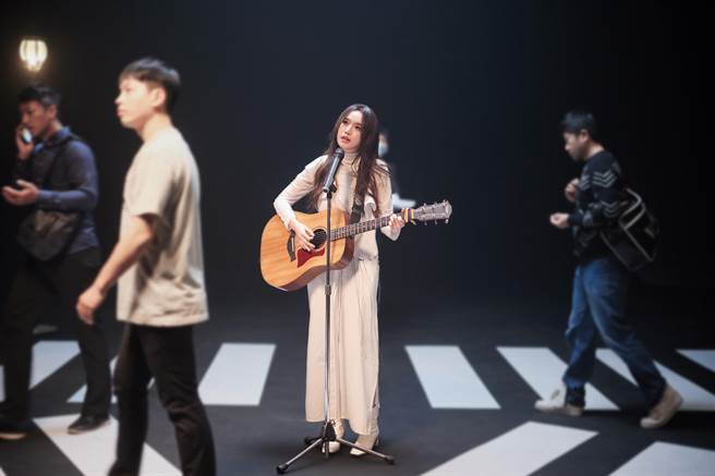 文慧如在新歌MV中還原生命經歷。（華研國際提供）