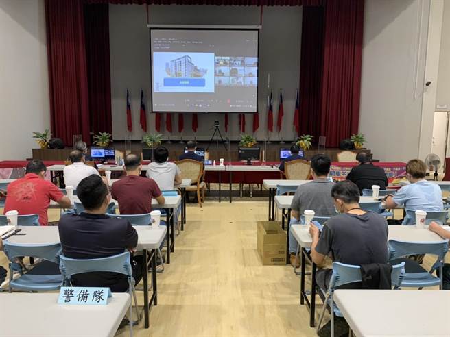 因应即将到来2022年地方公职选举，新北地方检察署为端正选风，在今(13)日以线上视讯会议的方式，与芦洲警分局进行联合访视。(芦洲警分局提供)