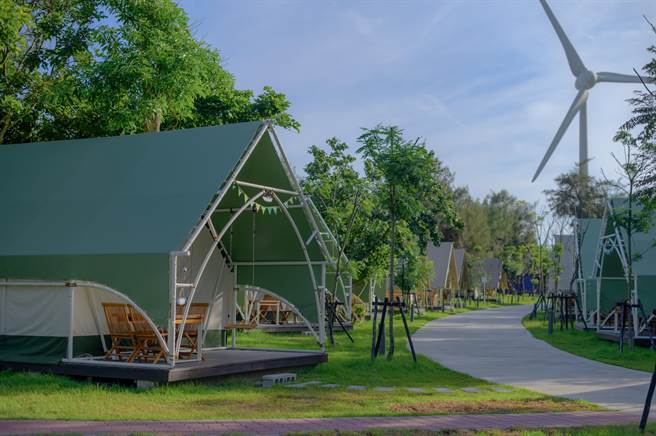 《向海那漾》，是台湾第一家海滨豪华露营区。（《向海那漾》提供）