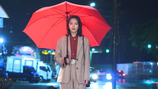 廖苡喬劇中慘遭劈腿分手。（民視提供）