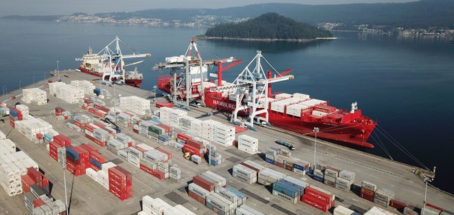 乌克兰玉米船抵达西班牙拉科鲁尼亚港，是借道好几个国家，在波罗的海装船再出发。(图/La Coruña)