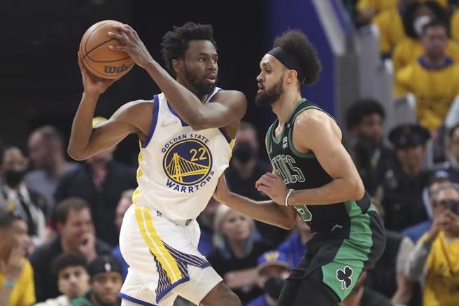 昔日选秀状元威金斯，今日第五战威风八面，上半场就有双位数得分，帮助勇士取得领先局面。(美联社)