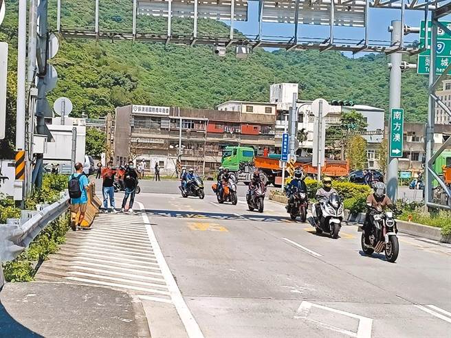 苏花改2020年1月全线通车，去年9月30日至今年3月31日试办大型重机行驶。（资料照）